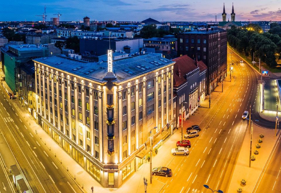 hotel overview picture
