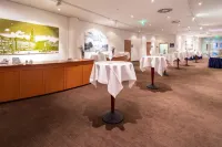 Ramada by Wyndham Dresden - parcheggio