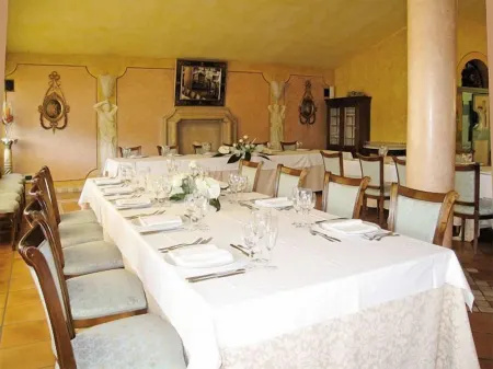 Hotel Il Chiostro Отели в г. Изола-делла-Скала