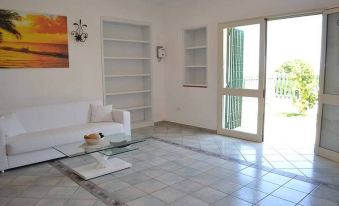 Lovely Holiday Apartment Quadrilocale Con Vista Mare Pt51 with Terrace Sea