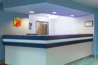 Delavan Inn and Suites