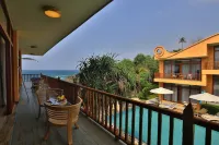 Thaproban Pavilion Waves - romantis