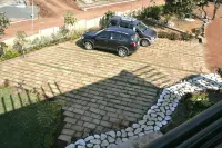 Tathastu Pench - parking