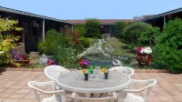 Hotel Restaurant les Jardins d'Epône Hotels in Villiers-le-Mahieu