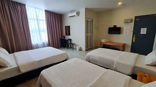 Sg. Paka Hotel