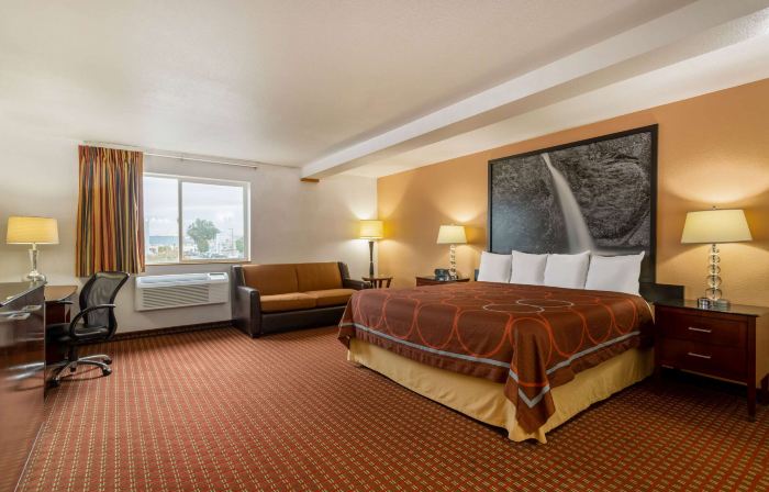 Super 8 by Wyndham the Dalles or