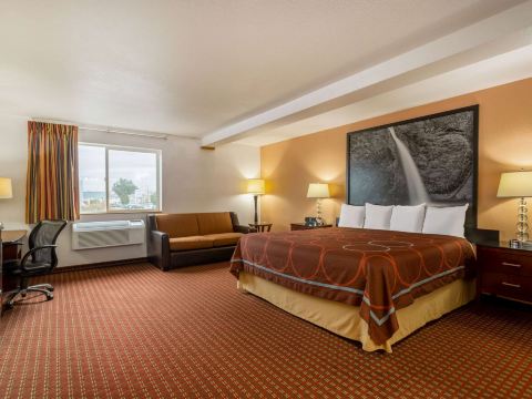 Super 8 by Wyndham the Dalles or