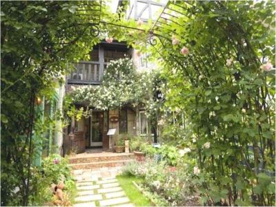 庭 プチホテル＆レストラン オールドエイジの写真