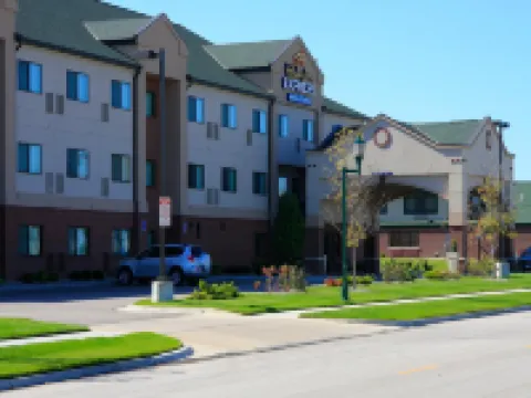 Holiday Inn Express & Suites LINCOLN SOUTH by IHG Hotels in Lincoln