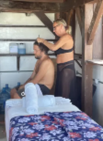 霍爾博克斯海灘俱樂部逃生