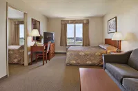 Days Inn & Suites by Wyndham Winkler