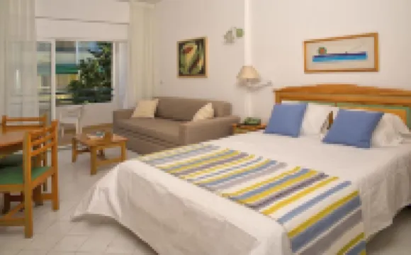 Ourabay Hotel Apartamento - Art & Holidays