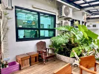 Early Bird Hostel Ayutthaya