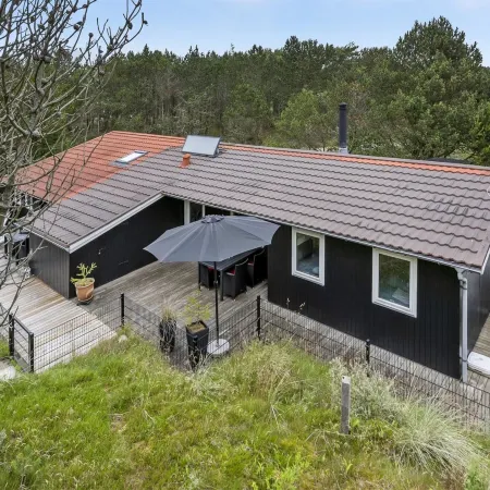 "Emeline" - 1.7km from the Sea
