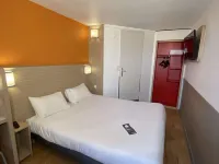 Premiere Classe Nantes Sud - REZÉ AÉROPORT Hotels in Reze