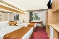 Boarders Inn & Suites by Cobblestone Hotels - Brush Hotel di Brush