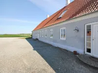 "Alois" - 1km to the Fjord