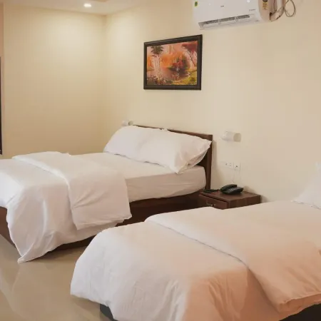 Glancy's Guest House