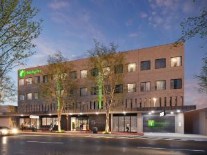 Holiday Inn Dandenong, an IHG Hotel