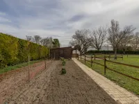 L'Aquillon Hotels in Noves