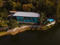 Inlaya Ratchaburi Hotel dekat Wat Chong Lom