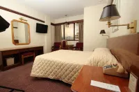 Hotel Diplomat