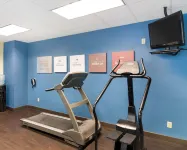 Comfort Suites - Gym