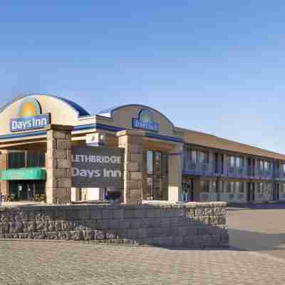 Days Inn by Wyndham Lethbridge Hotel Exterior