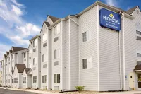 Microtel Inn & Suites by Wyndham Thomasville/High Point/Lexi Hotels in Lexington