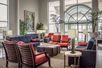 Comfort Inn Sandusky - parking