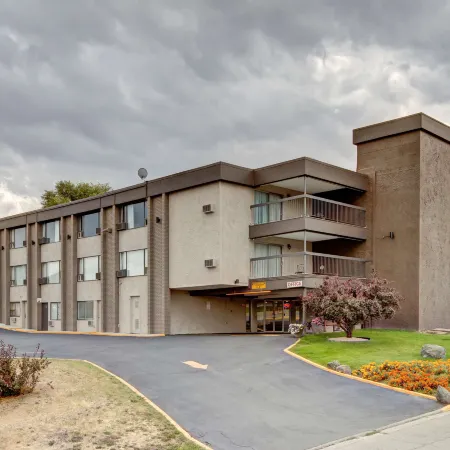 Knights Inn Kamloops