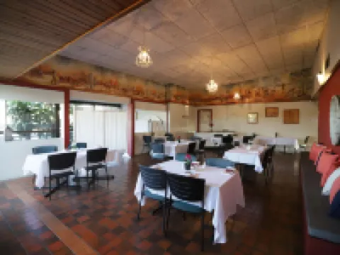 Emerald Central Hotel Official Hotels in Emerald