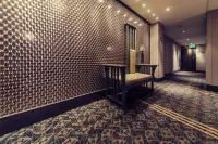 Carlton George Hotel