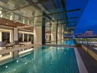 VE Hotel & Residence Hotels near UMMC