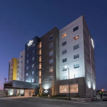 Microtel Inn & Suites by Wyndham Irapuato