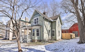 Newly Renovated Home Close to Dtwn Lawrence!