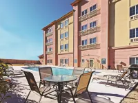 La Quinta Inn & Suites by Wyndham Decatur - Pool