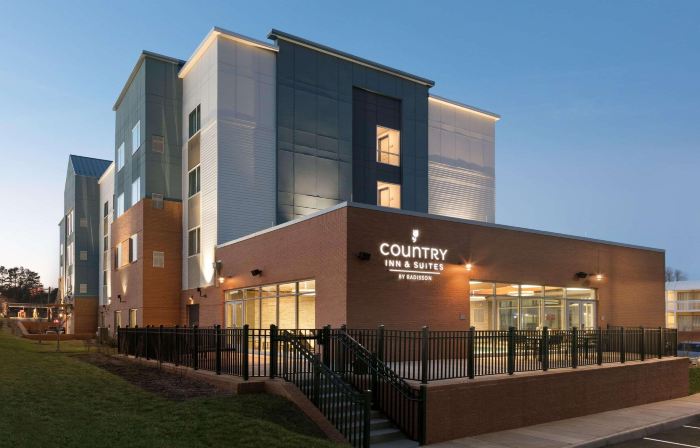 Country Inn & Suites by Radisson, Charlottesville-UVA, VA