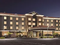 Country Inn & Suites by Radisson, Tampa Airport East-RJ Stadium Hotels near Steinbrenner Field
