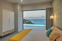 Luxury St Croix Home w/ Oceanfront Pool & Views - Pysäköinti