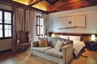 Seclusive Life In Landscape