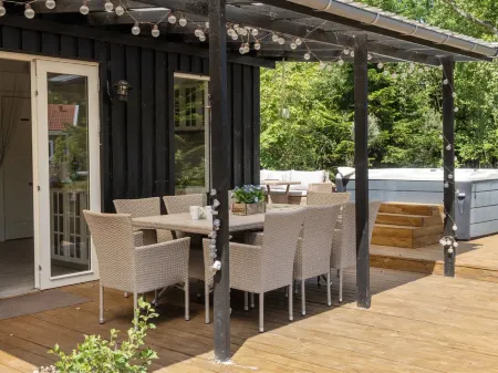 "Thorlak" - 860m from the Sea