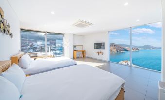 Geoje Island House Pension