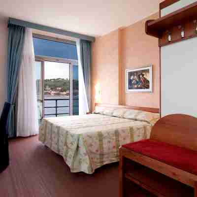 Hotel San Terenzo Rooms