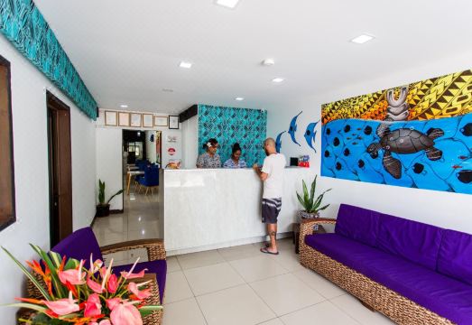 블루 웨스트 빌라 수영장과 정원