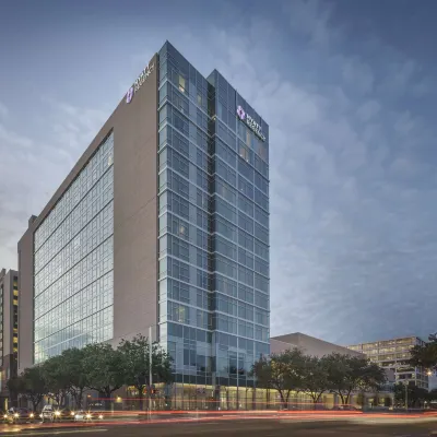 Hyatt Regency Houston/Galleria Hotels near Gerald D. Hines Waterwall Park