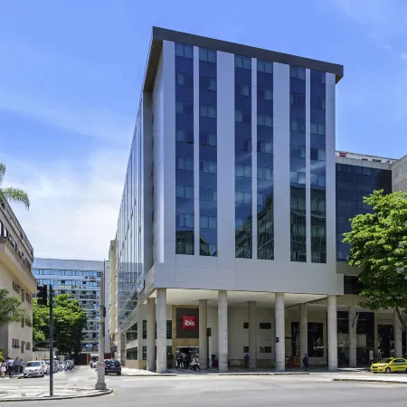 Ibis Rio de Janeiro Santos Dumont Отели рядом с достопримечательностью «Пляж Фламенго»