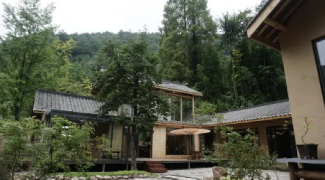 Qingcheng Mountain several mountain houses