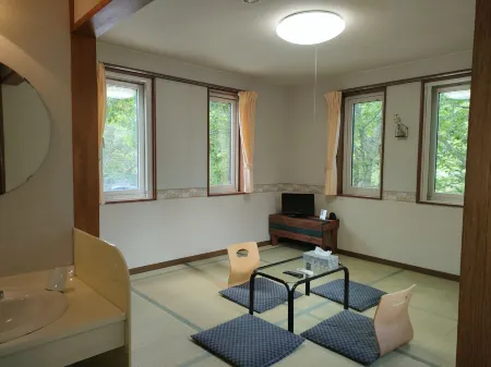 Pension Kaede Отели в г. Китасиобара