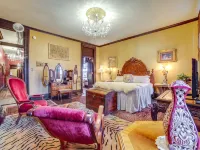 Vintage Apartment in Historic Downtown la Porte! Hotel di La Porte